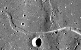 اكتشاف كهف قد يصبح قاعدة لرواد الفضاء