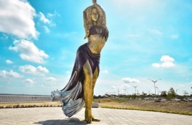 تمثال لشاكيرا في مسقط رأسها بكولومبيا 