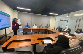 جمعية الصحفيين الإماراتية تستعرض تجربتها في الاستدامة المالية لجمعيات النفع العام