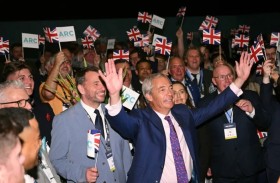 حزب «ريفورم» البريطاني يجتذب الخائبين من جميع الأحزاب 