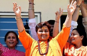 نائبة تشرب بول البقر لحمايتها من كورونا