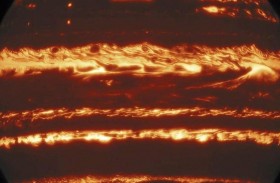 صور جديدة للمشتري تظهر عواصف رعدية مذهلة