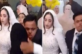 السلطات المصرية تصدر قراراً بشأن عريس متلازمة داون