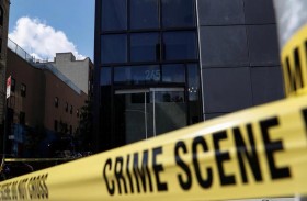 تطلق النار على طفليها وتنتحر