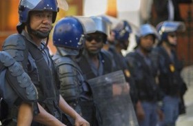 وزير جنوب إفريقي يعتذر عن عبارات «مسيئة»    