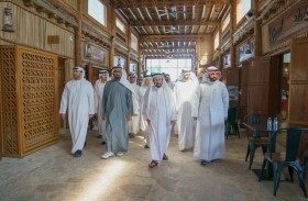 حاكم الشارقة يطلع على أعمال الترميم في شريعة الذيد والمشاريع المصاحبة لها