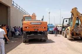 مصرع 3 موظفين داخل حفرة صرف صحي