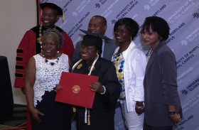 بعمر الـ82.. حققت حلمها وتخرجت من الجامعة