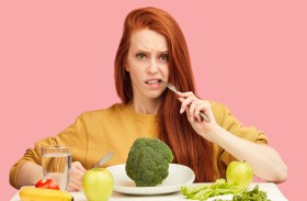 الأنظمة الغذائية منخفضة السعرات  قد تسبب الاكتئاب