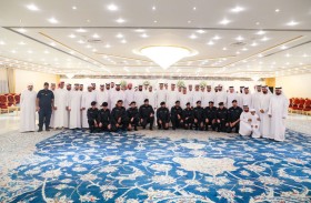 حاكم رأس الخيمة يواصل استقبال المهنئين بحلول رمضان