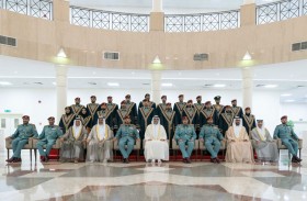ولي عهد الشارقة يشهد حفل تخريج الفوج الرابع من طلبة الدراسات العليا بأكاديمية العلوم الشرطية 