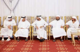 حمدان ومكتوم بن محمد يُقدّمان واجب العزاء في عبيد خليفة بودهوم المهيري