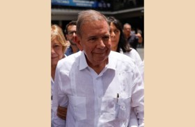 إسبانيا تمنح اللجوء السياسي لمرشح المعارضة الفنزويلية 