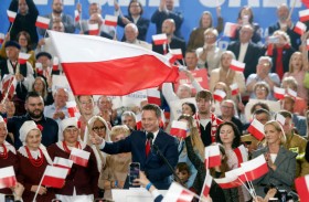 بولندا.. مسيرات كبرى قبل أسبوع من جولة إعادة الانتخابات الرئاسية