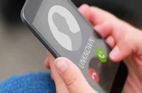 لماذا يغلق المحتال سماعة الهاتف قبل سماع الرد؟