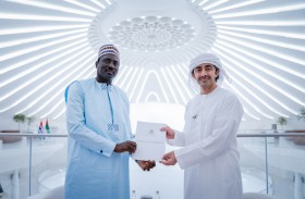 رئيس الدولة يتلقى رسالة خطية من رئيس غامبيا تتعلق بالعلاقات الثنائية بين البلدين