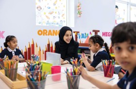 وفد مجلس التعليم والتنمية البشرية والمجتمع يزور مجمع زايد التعليمي بدبي