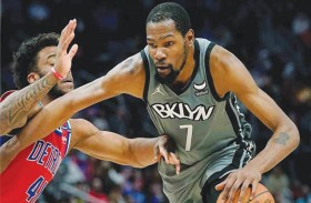 ليلة عملاقة للثلاثي دورانت ويانيس وليبرون 