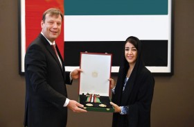 رئيس الدولة يمنح سفير النمسا وسام زايد الثاني من الطبقة الأولى