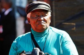 رحيل المصور الذي وثق الفصل العنصري بجنوب أفريقيا