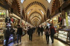 نيويورك تايمز: أتراك يبيعون ذهب الأجداد ليعيشوا