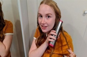 أول جهاز لاسلكي لتجعيد الشعر