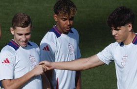  استبعاد كوبارسي ويورنتي وغارسيا من تشكيلة إسبانيا