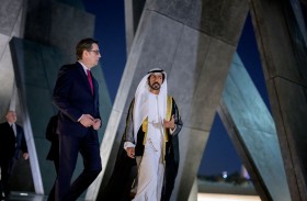 خليفة بن طحنون يستقبل رئيس مقدونيا الشمالية في واحة الكرامة