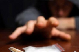 مدمن مخدرات ينهي حياة والده بطريقة مأساوية