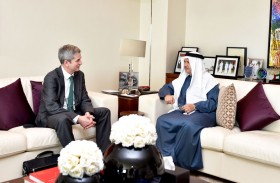 قرقاش يلتقي المبعوث الألماني إلى أفريقيا