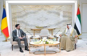 صقر غباش يبحث مع سفراء معتمدين في الدولة سبل تعزيز التعاون البرلماني