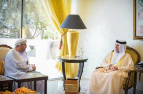 سعود بن صقر يستقبل سفير سلطنة عمان