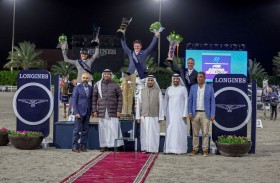 تتويج مايكل بيندر بلقب بطولة كأس حاكم الشارقة الدولية لقفز الحواجز 5