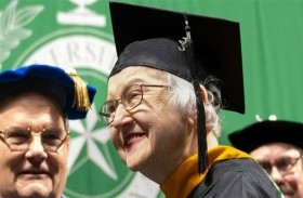 جدة تحقق حلمها بالحصول على شهادة الماجستير