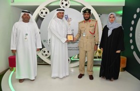 شرطة دبي تكرم الجهات المساهمة بفعاليات «الروح الإيجابية»