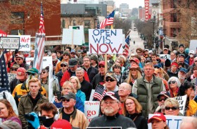 ولايات أميركية تخفف الإغلاق وكورونا يضعف في آسيا