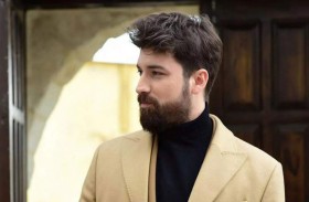 ألب نافروز يعترف بحبه لهذه الممثلة