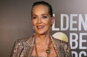 شارون ستون تحصل على جائزة«الأيقونة الدولية»