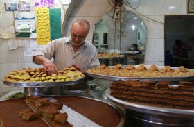 أزمة الخبز تقلق اللبناني عشية رمضان وتهديد بإقفال الأفران