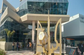 جناح أوكرانيا يعرض حقلا حقيقيا من القمح وجرارا  زراعيا وريبوتا في أكسبو 2020   