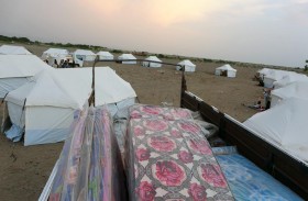 بدعم إماراتي .. فرق الهلال والسلطات المحلية تستقبل نازحي الدريهمي ومناطق خطوط التماس بالحديدة