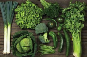 الخضراوات الورقية أفضل من غسول الفم لالتهاب اللثة