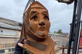 أول تمثال يحتفي بالمحجبات في بريطانيا