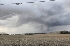 أعاصير وأمطار غزيرة  تجتاح وسط وجنوب أمريكا