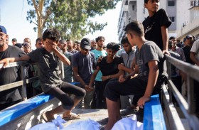 علماء: إسرائيل ترتكب إبادة جماعية في غزة 