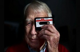 ما علاقة فيليبس بمخترع أشرطة الكاسيت؟