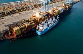 «موانئ أبوظبي» تنجز أول عملية تزويد للسفن بالغاز الطبيعي المسال في ميناء خليفة