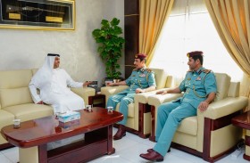 وزير العدل يزور شرطة عجمان ويشيد بجاهزيتها ومسيرتها المتقدمة