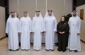 محمد الحسيني يبحث مع وزير الصناعة والتجارة البحريني التعاون في المجالات المالية