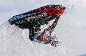 راشد الملا يفوز بلقب الجولة الثانية في مونديال الدراجات المائية بإيطاليا